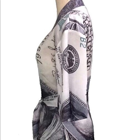 💲 One Hundred Dollar Bill 💲 SHORT ROBE 💰 - Picture 3 of 6
